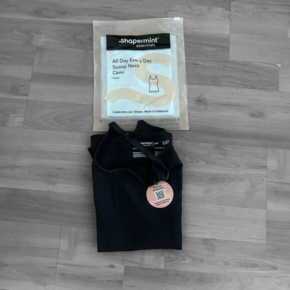 Shapermint Essentials All Day Every Day Scoop Neck Cami Size Large Black NIP - Picture 4 of 5